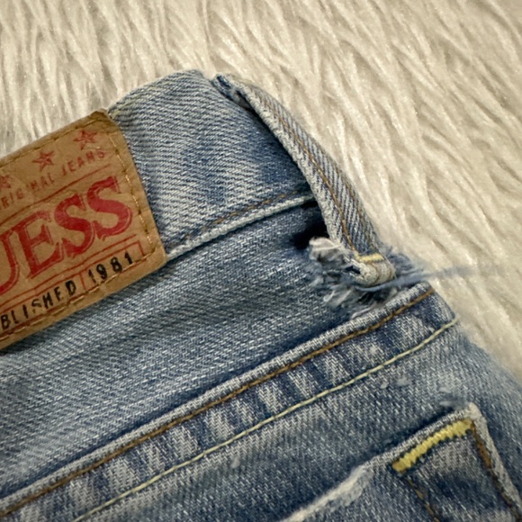 Guess Y2K women’s distressed light wash denim jeans size 26 - Picture 7 of 10